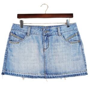 Chip & Pepper Distressed Frayed Denim Mini Skirt